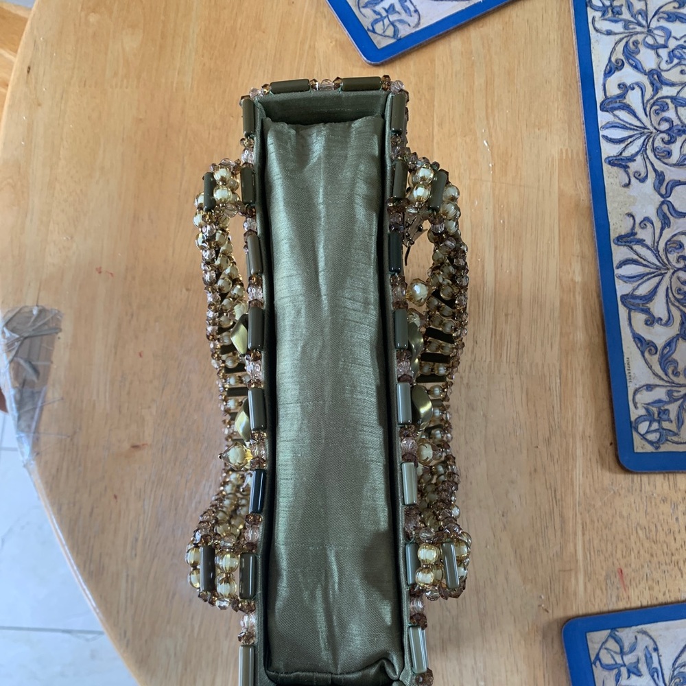 Hand beaded formal handbag - Picture 7 of 9